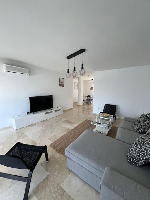 Jardines Nueva Andalucia 26 Apartment Marbella